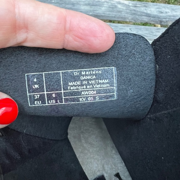 Dr Martens Black Leather boot Sz 6 - Picture 6 of 7